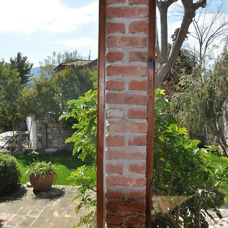 Garden House بيت للعطل