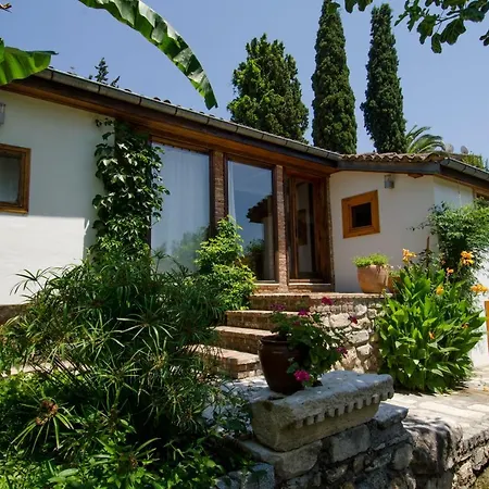 Semesterbostad Garden House Selçuk